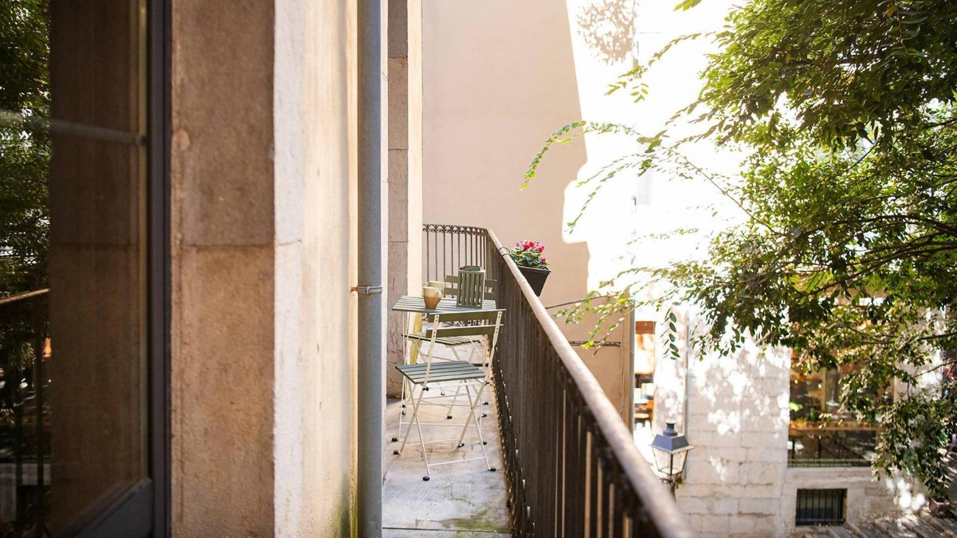 Old Town Duplex With Character Apartment Girona Bagian luar foto