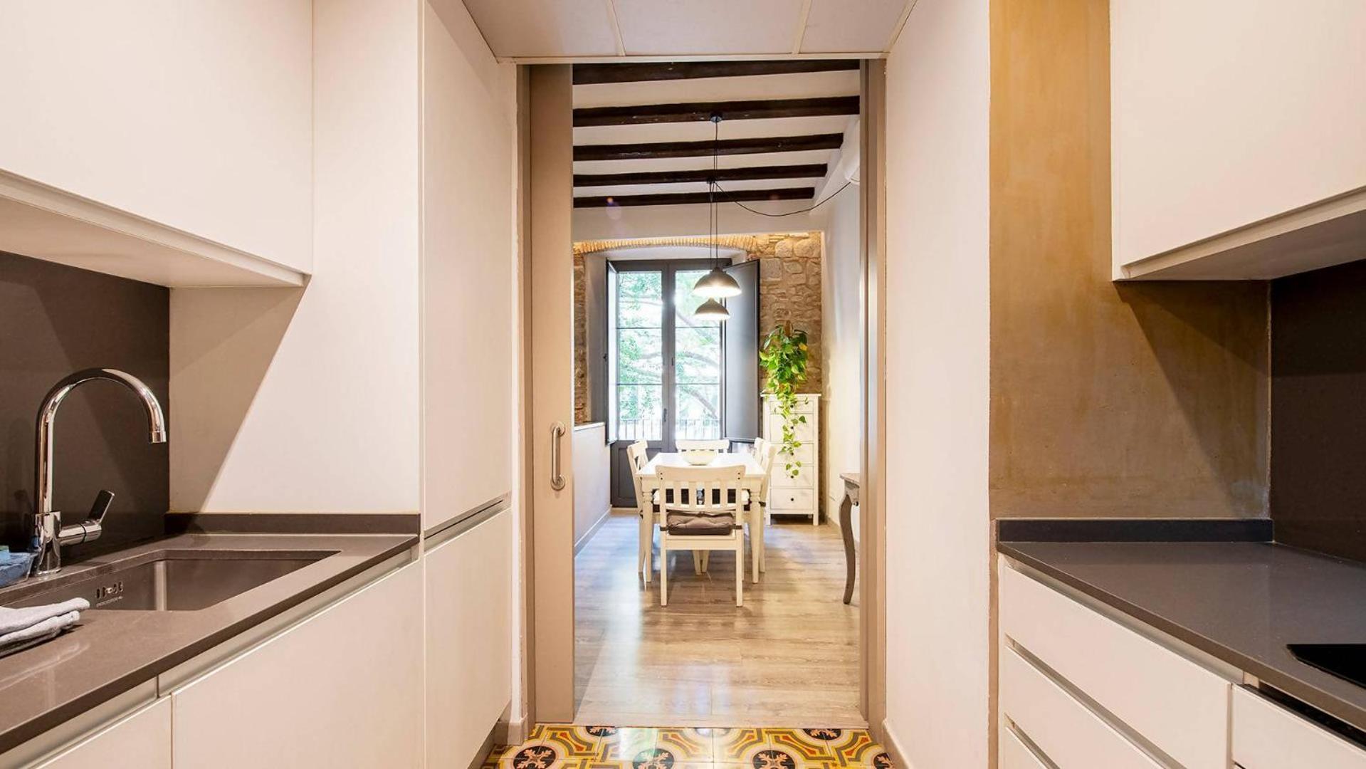 Old Town Duplex With Character Apartment Girona Bagian luar foto