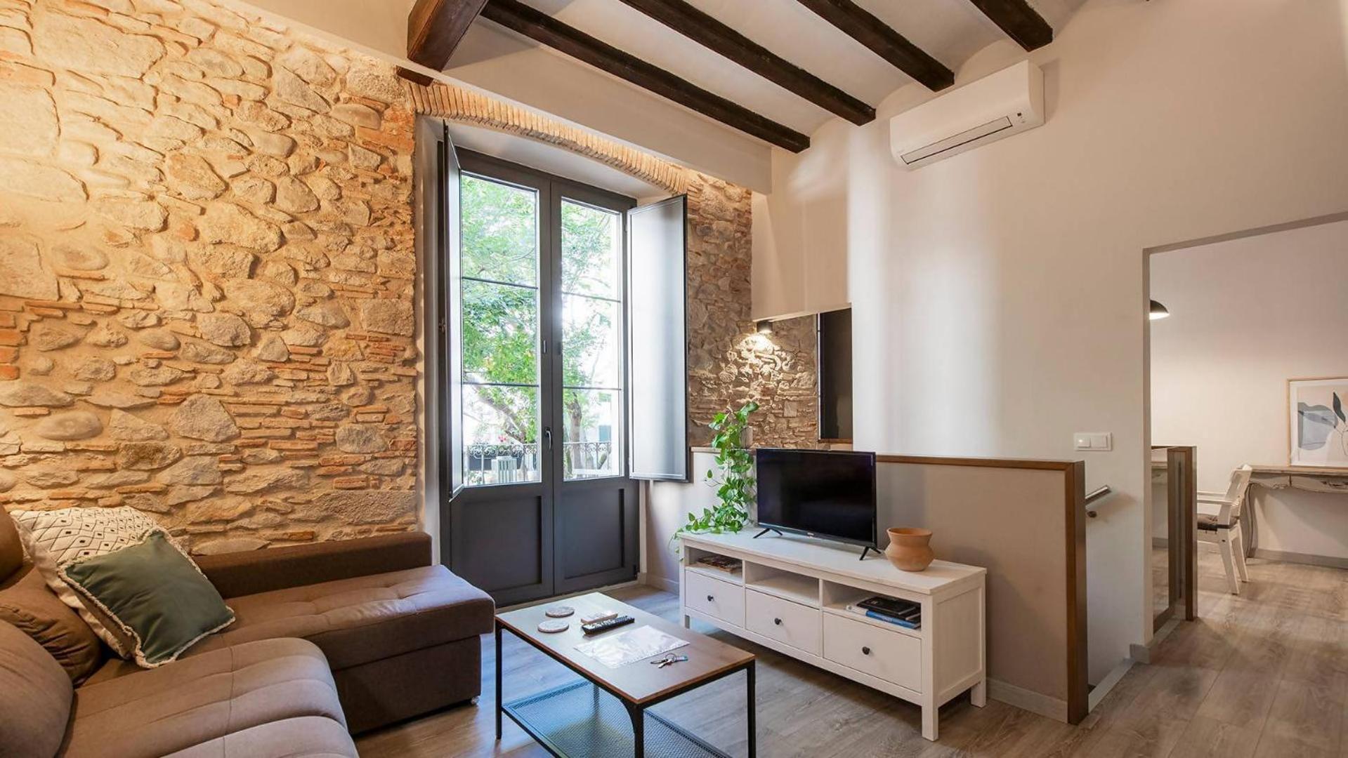 Old Town Duplex With Character Apartment Girona Bagian luar foto