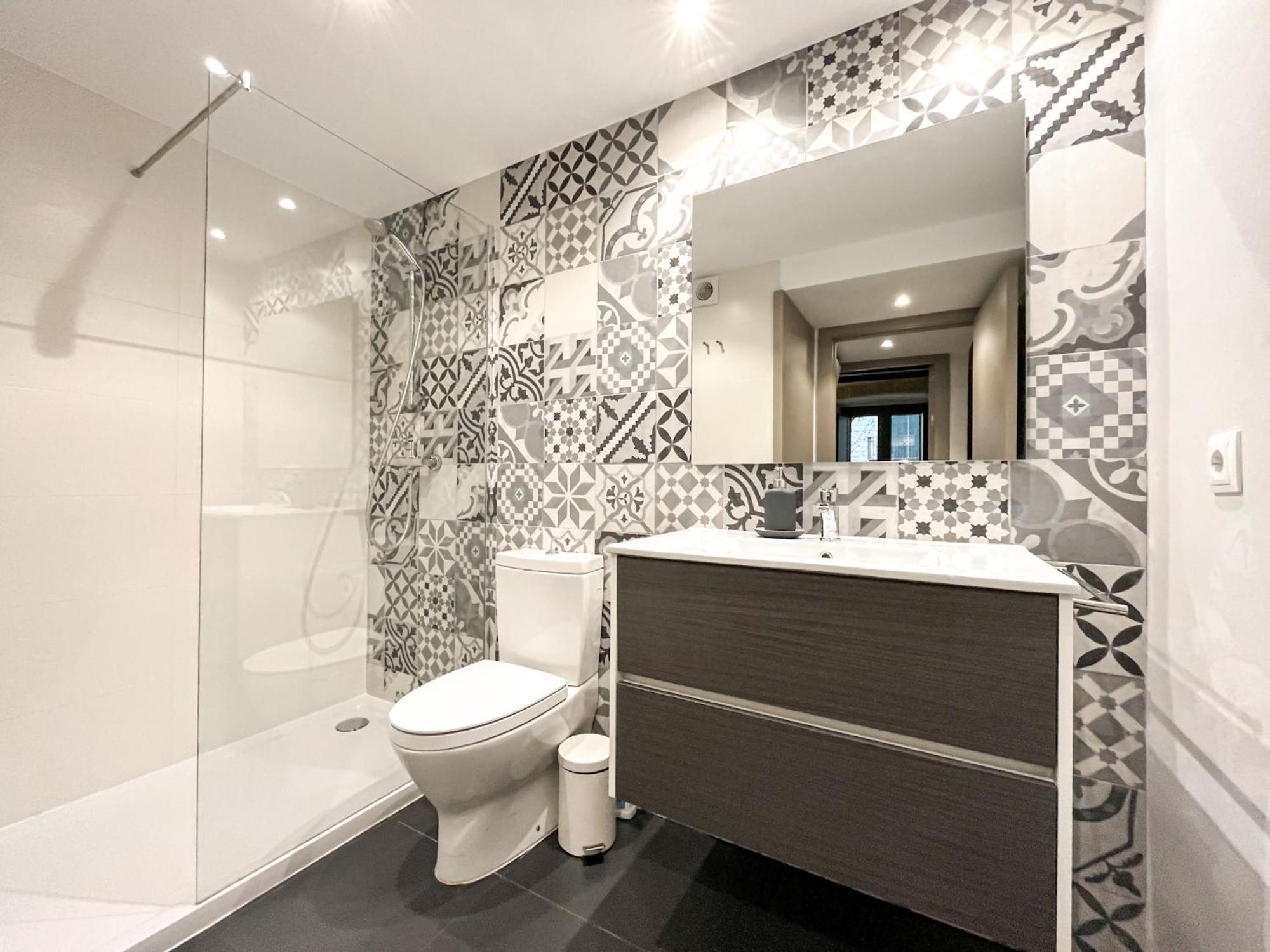 Old Town Duplex With Character Apartment Girona Bagian luar foto