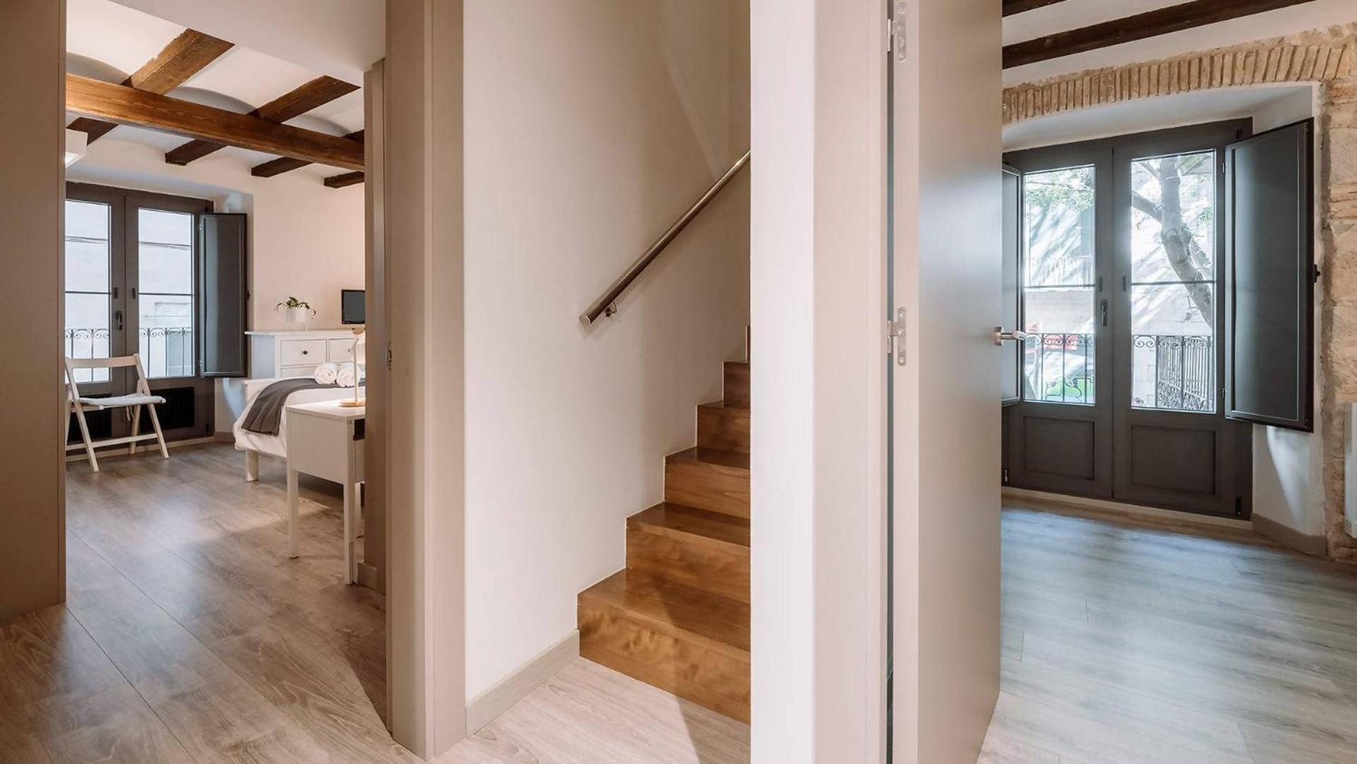 Old Town Duplex With Character Apartment Girona Bagian luar foto